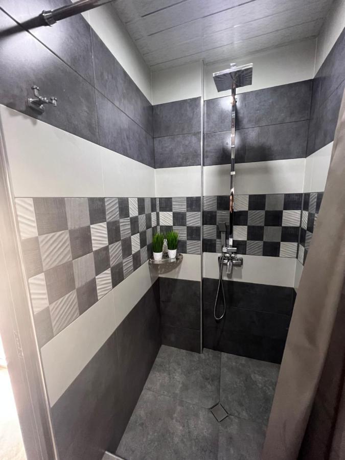 Comfortable Apartments/Комфортные Апартаменты Єреван Екстер'єр фото